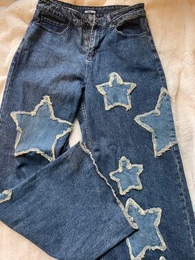 Hot Topic Blue Star Patch jeans